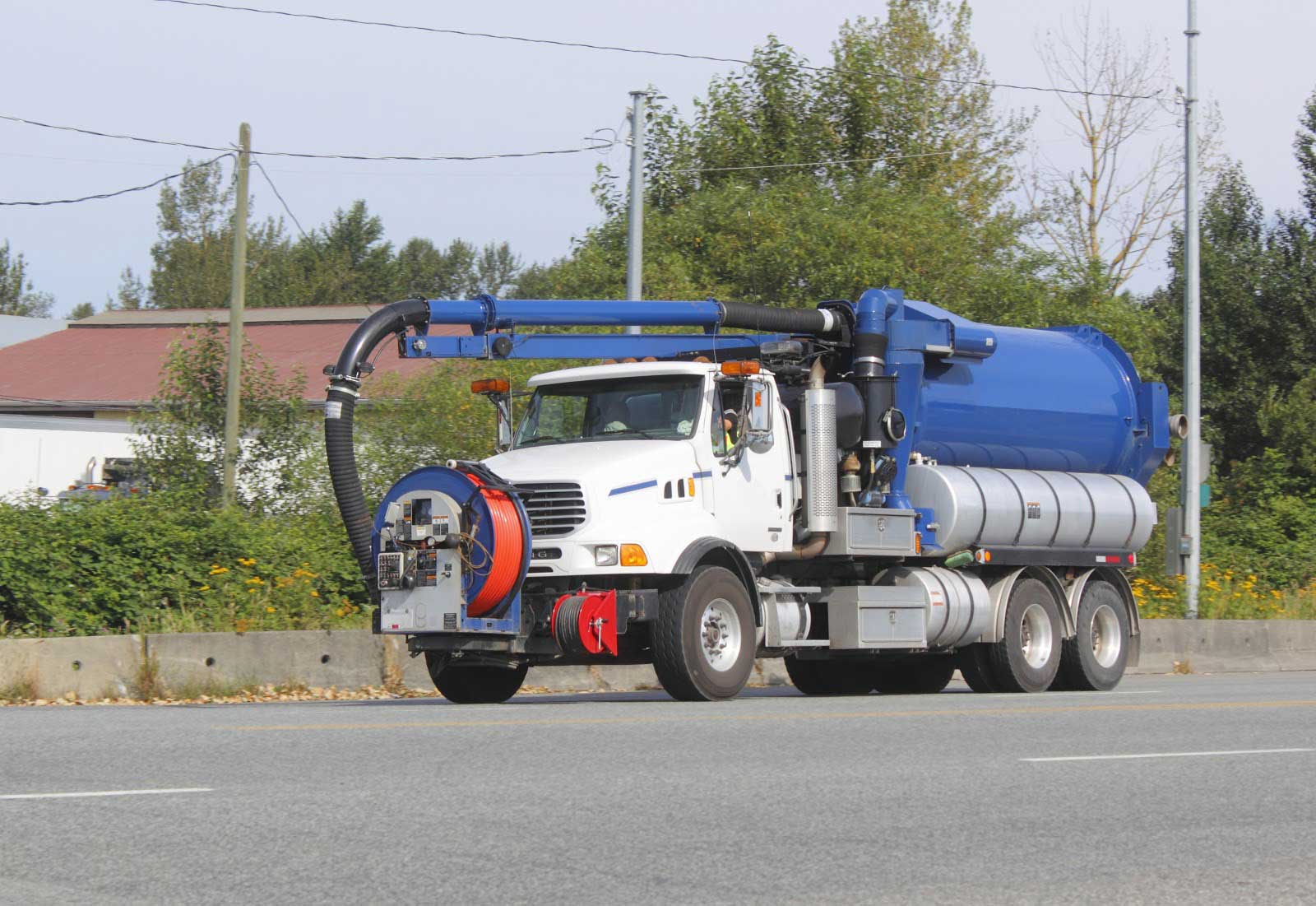 sewer pump truck